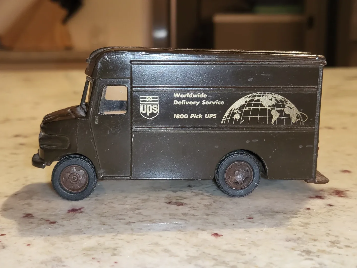 Vintage UPS Worldwide Delivery Service Toy Truck image indicator(2)