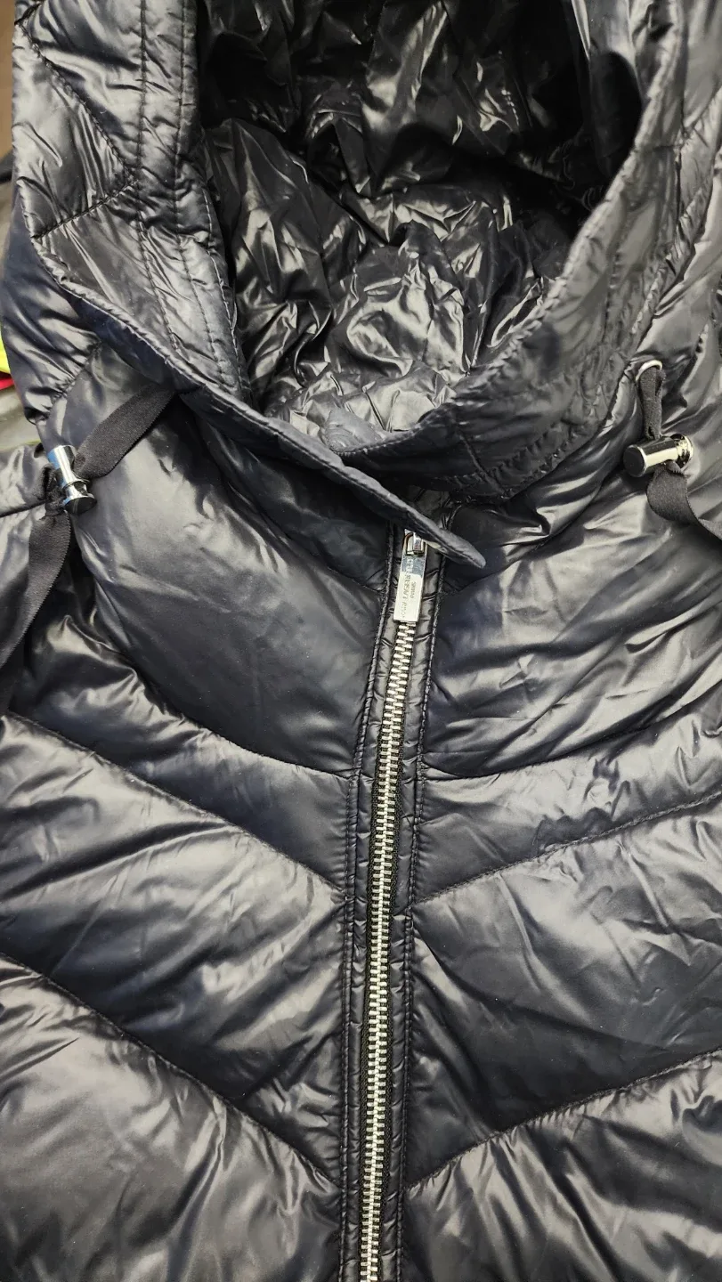 Karl Lagerfeld Black Puffer Jacket image indicator(2)