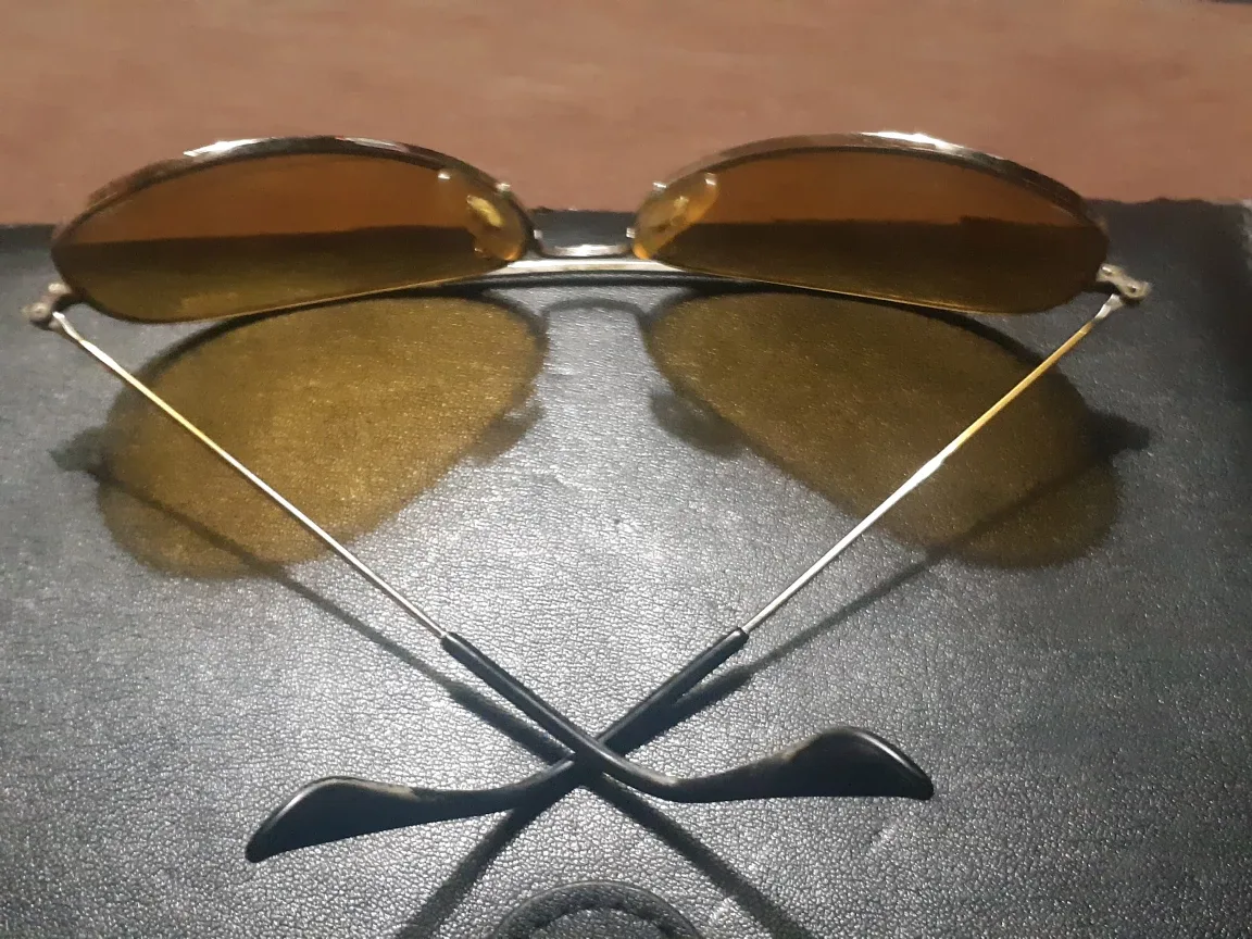 Ray-Ban Aviator Sunglasses image indicator(4)