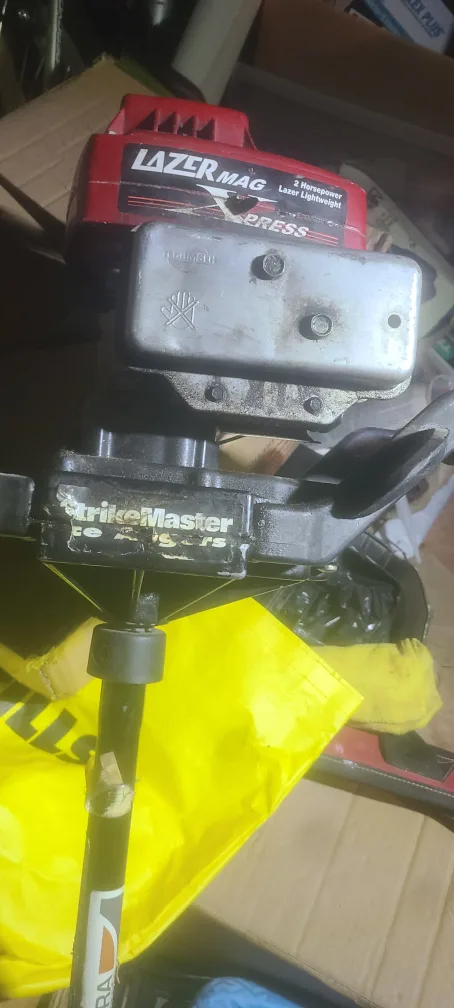 Strike Master Lazer Mag Ice Auger