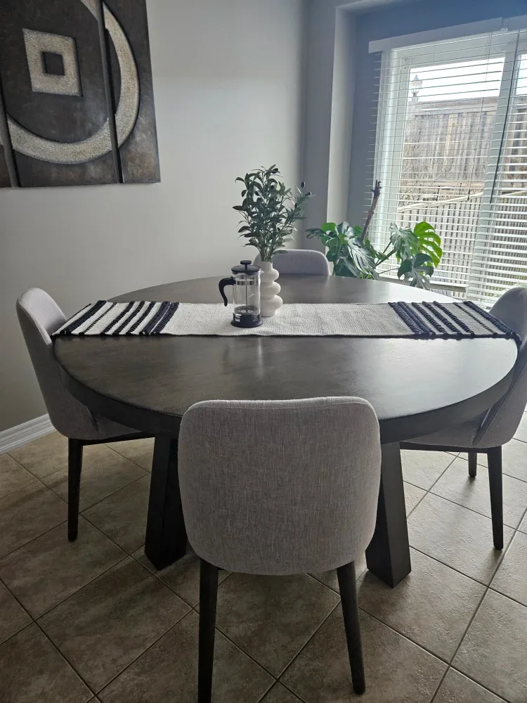 Round Dining Table with Four Chairs