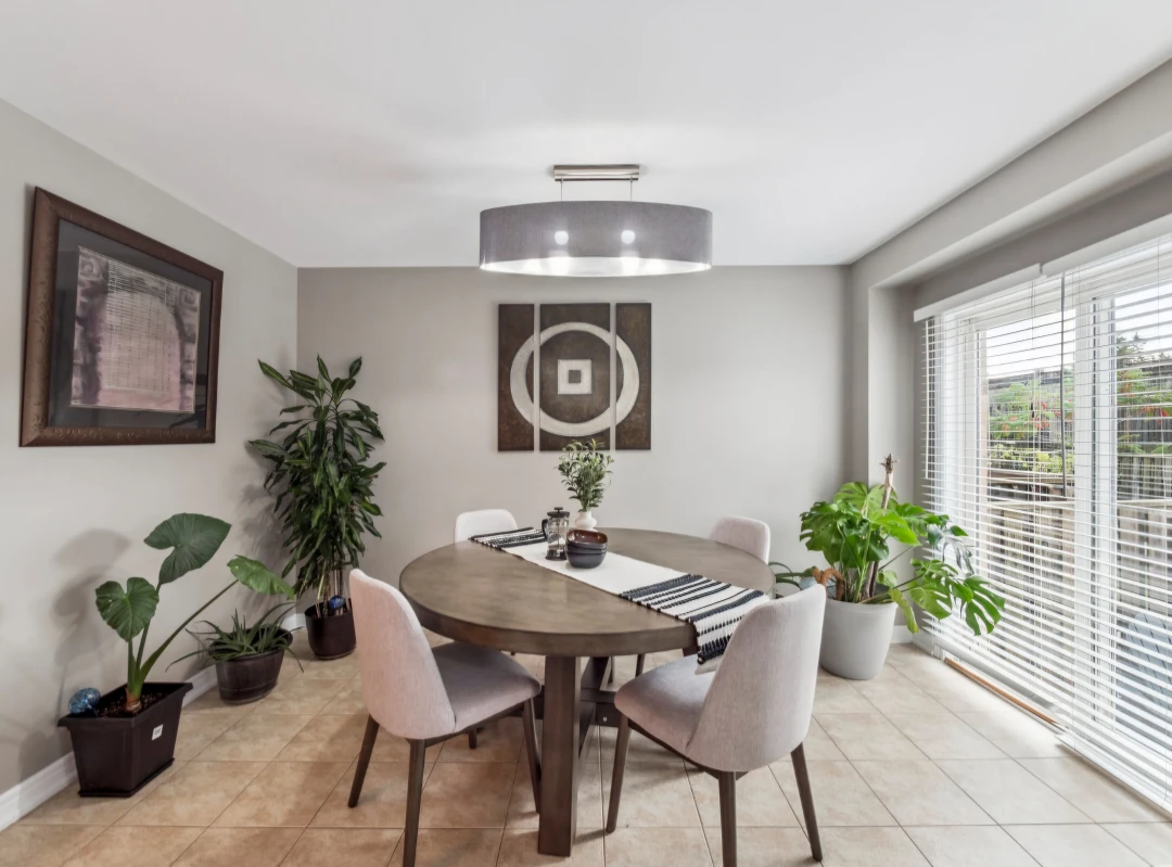 Round Dining Table with Four Chairs - photo 3