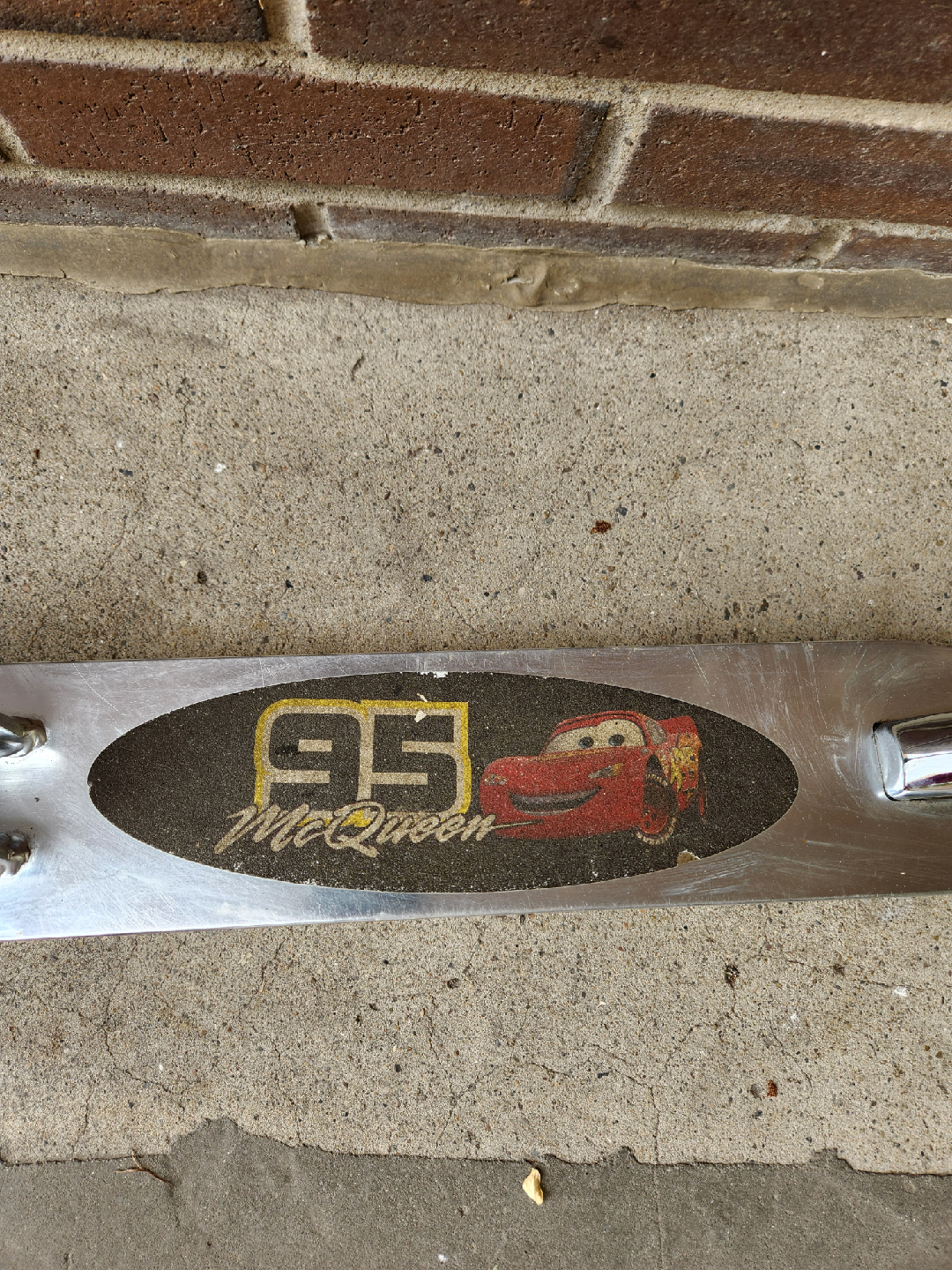 Lightning McQueen Scooter - photo 3