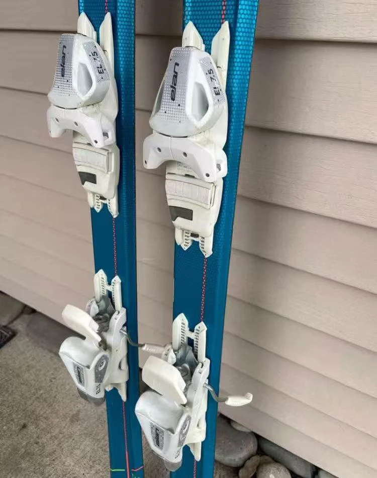 Elan Starr Skis 150cm & Salomon Idol Ski Boots - photo 2