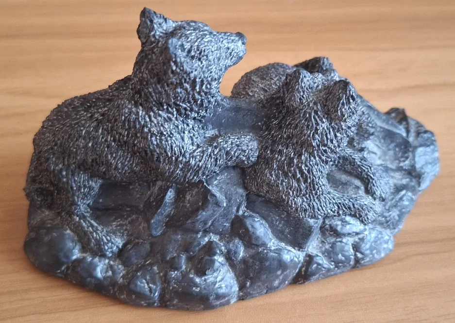 Set of 6 Vintage Wolf Original Animal Figurines image indicator(10)