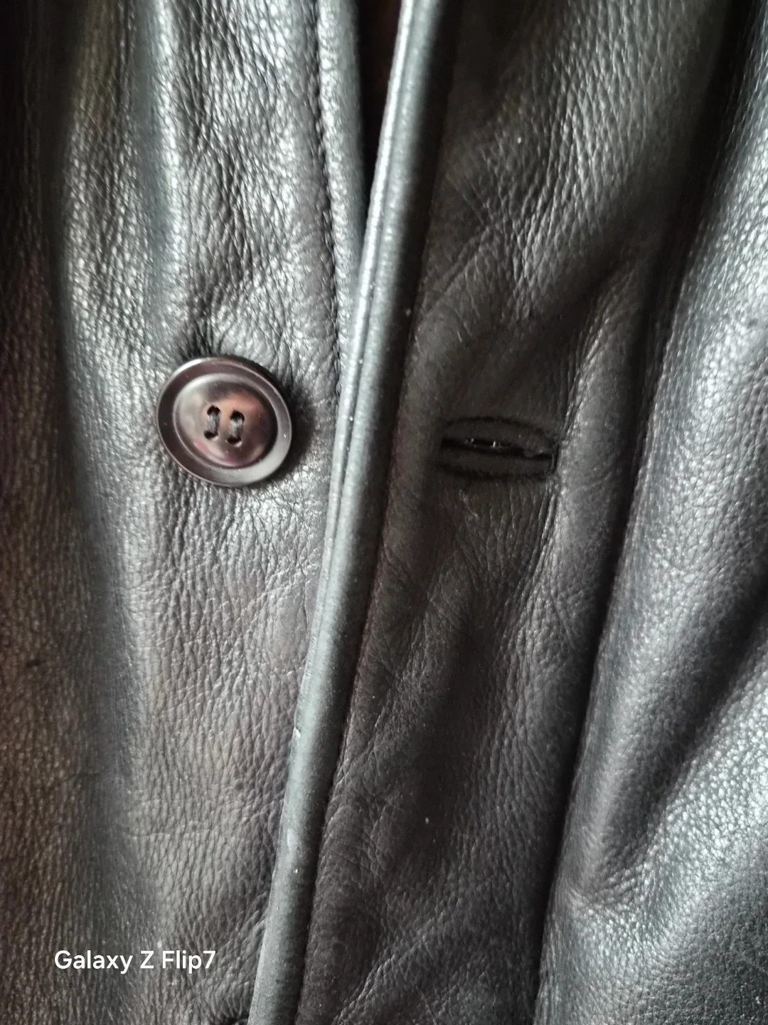 Danier Canada Leather Jacket - Size M/M image indicator(5)