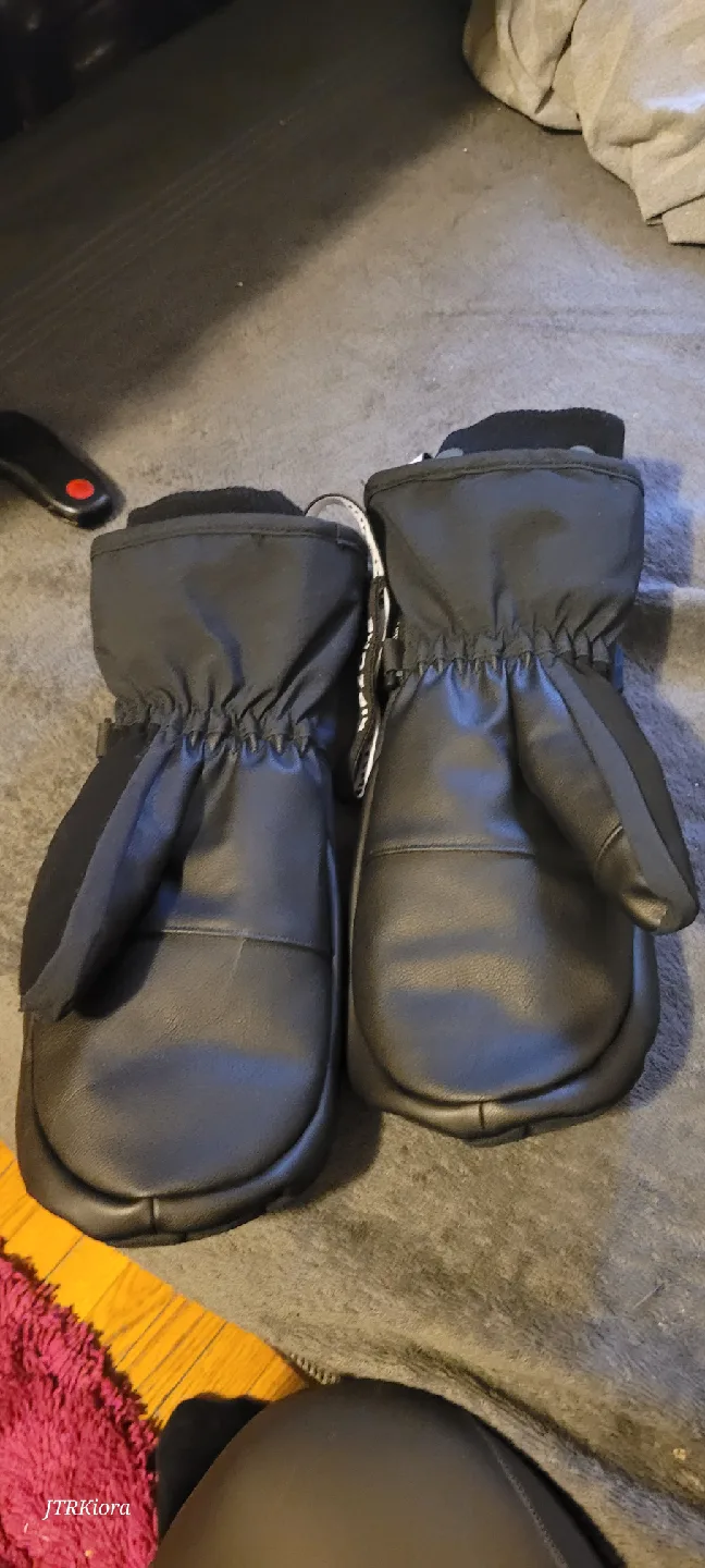 Ripzone Black Mittens.  BNWT image indicator(3)