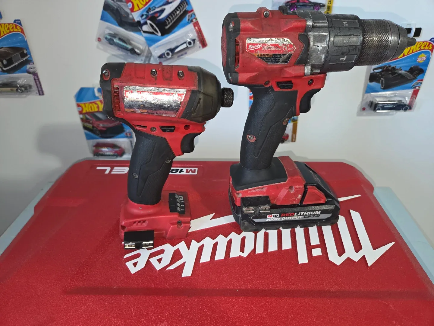 Milwaukee M18 Cordless Drill & Impact Driver Kit image indicator(4)