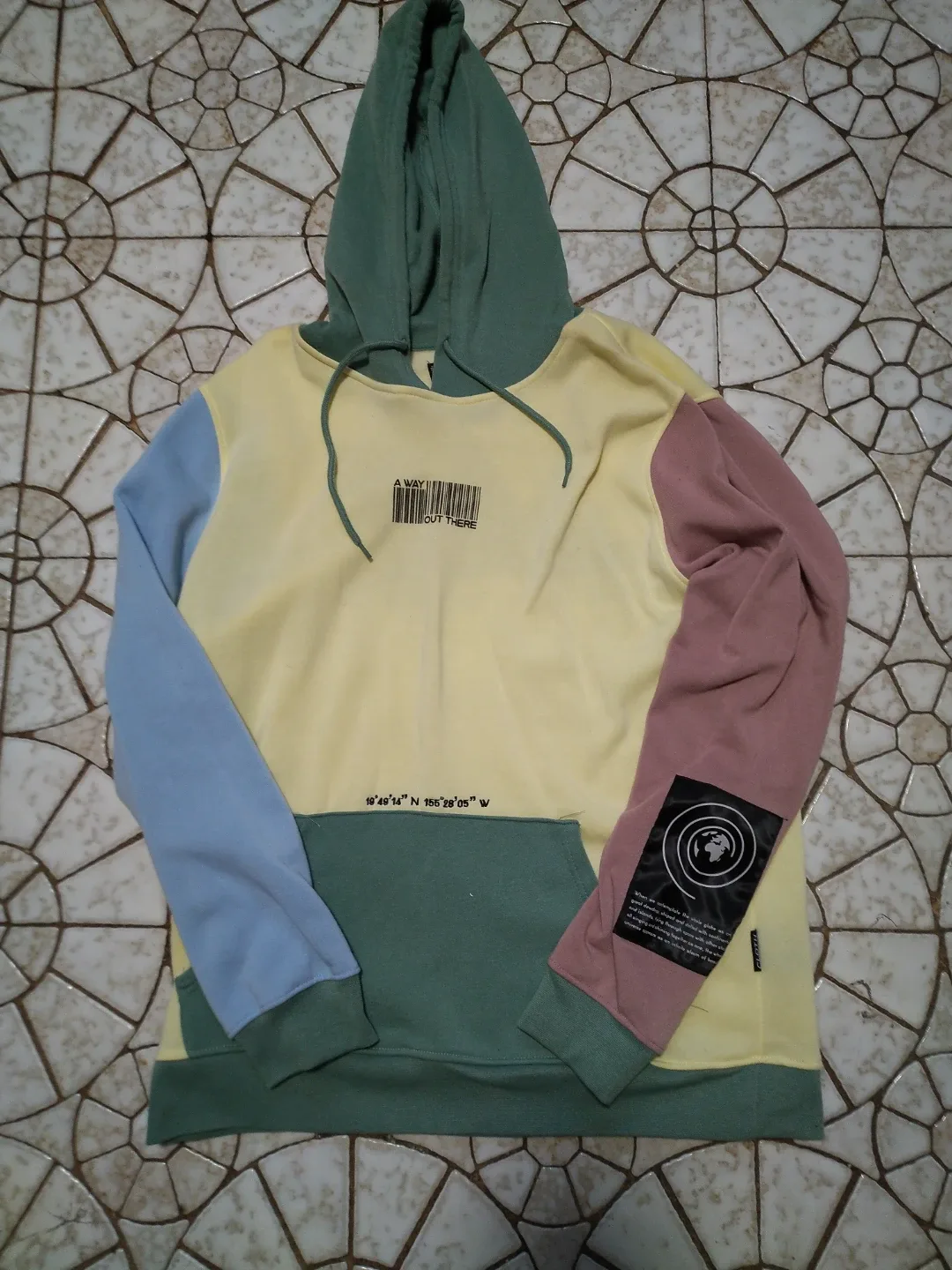 Brooklyn Cloth Colorblock Hoodie - Size L