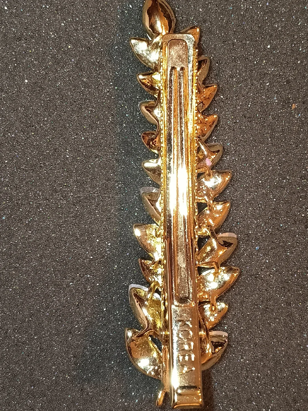 Gold Leaf Hair Clip with Rhinestones image indicator(2)