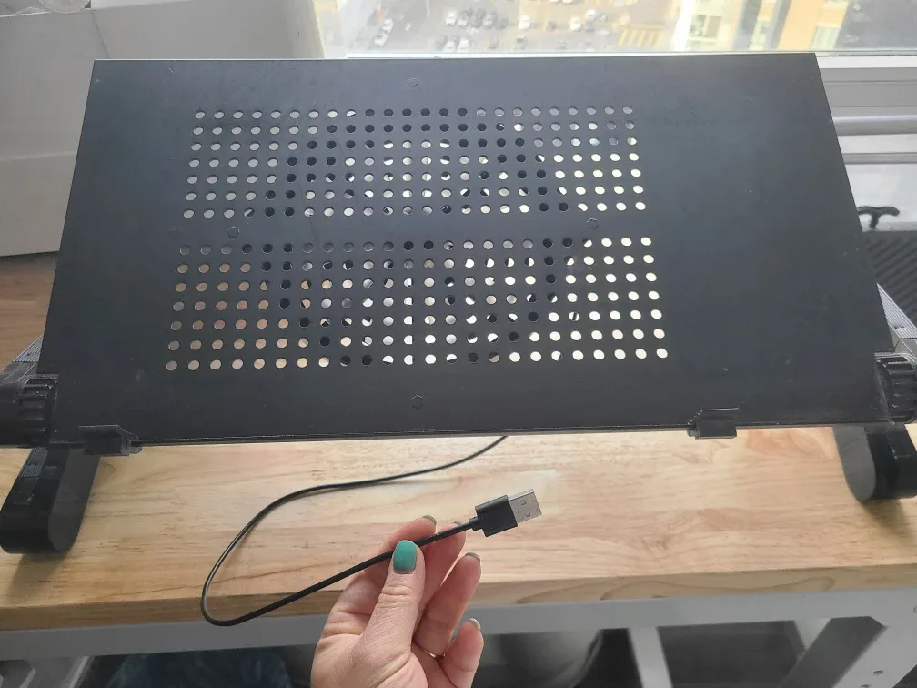 Armyte adjustable laptop stand with fan image indicator(2)