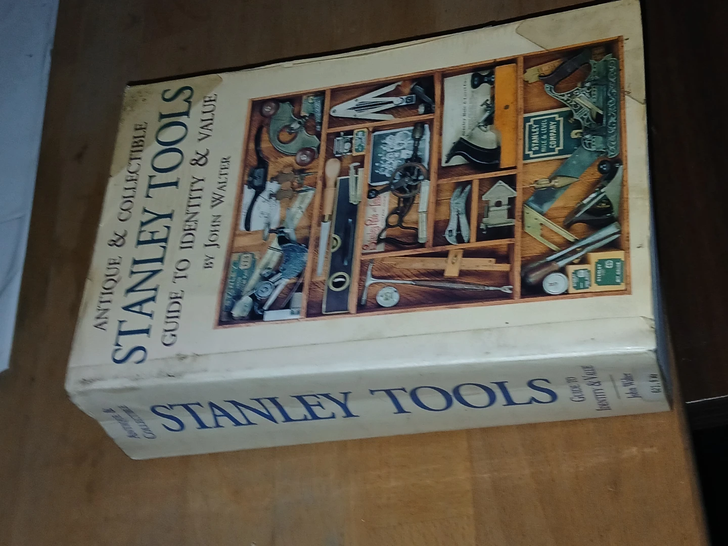 Antique & Collectible Stanley Tools Book - photo 2