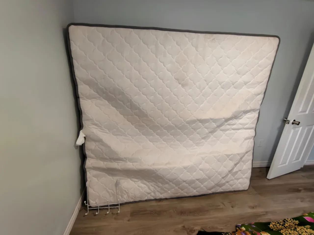 Classic Mattress - Used image indicator(5)