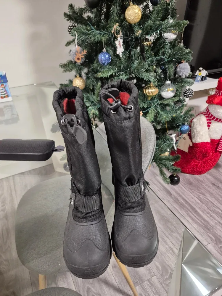 Kamik Black Snow Boots - Size 4