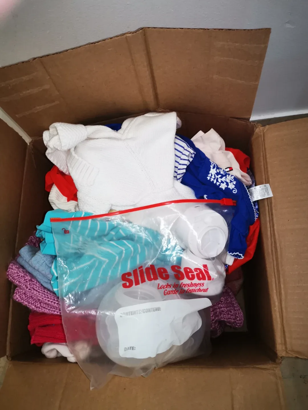 Baby girl Clothes Bundle + breastfeeding pillow + changing mat