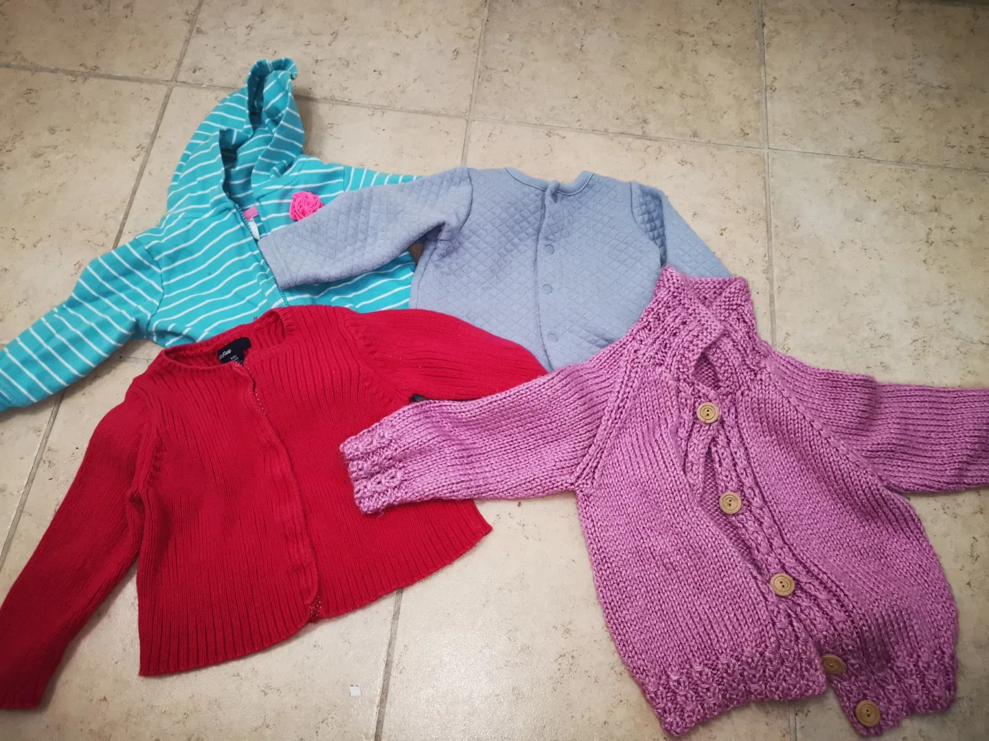 Baby girl Clothes Bundle + breastfeeding pillow + changing mat image indicator(4)