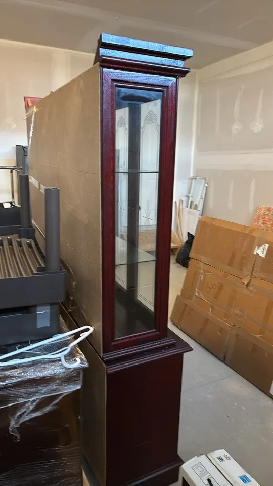 Dark Wood China Cabinet image indicator(2)