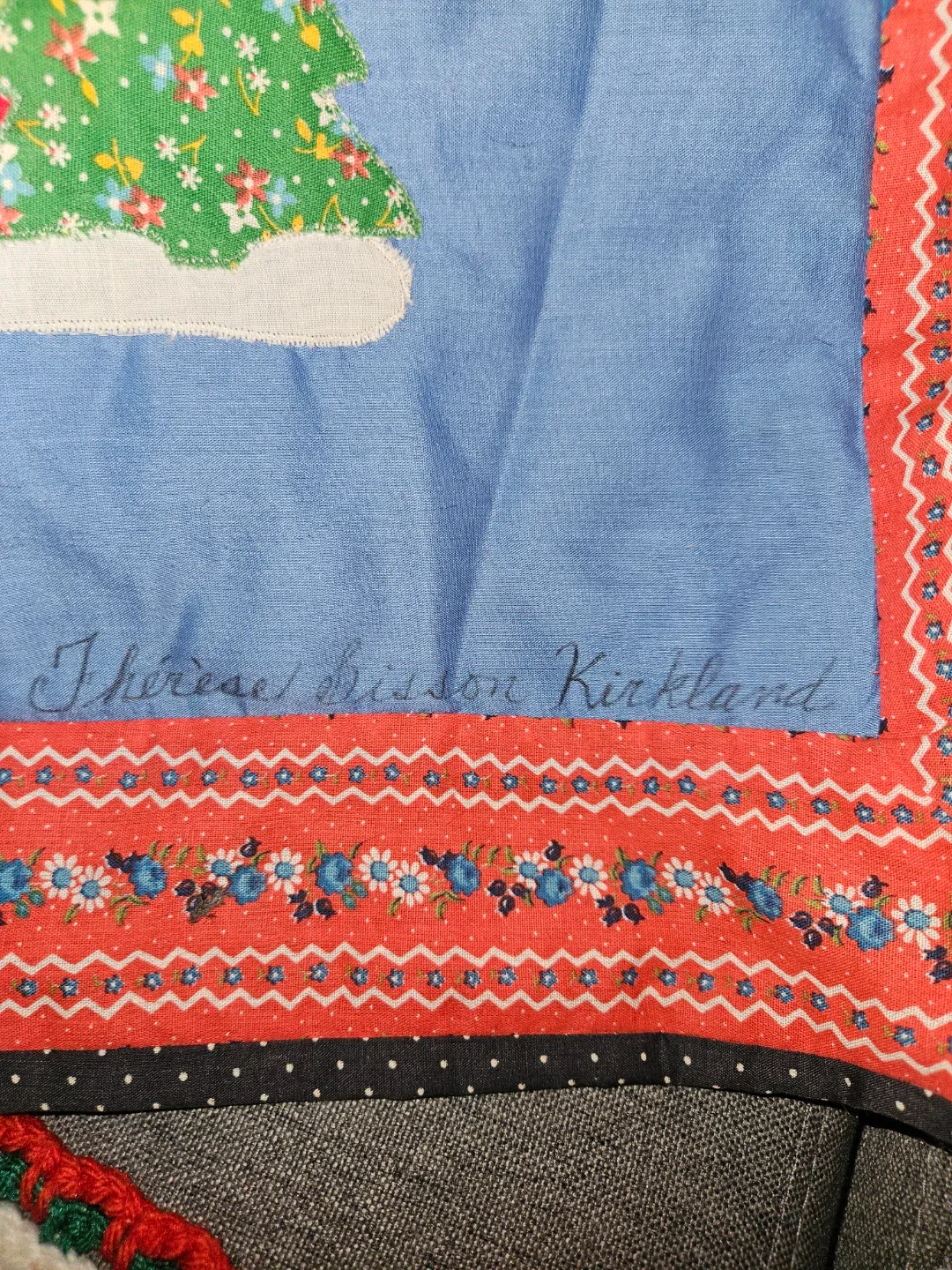 Vintage crochet placemats and Vintage quilted covers image indicator(3)