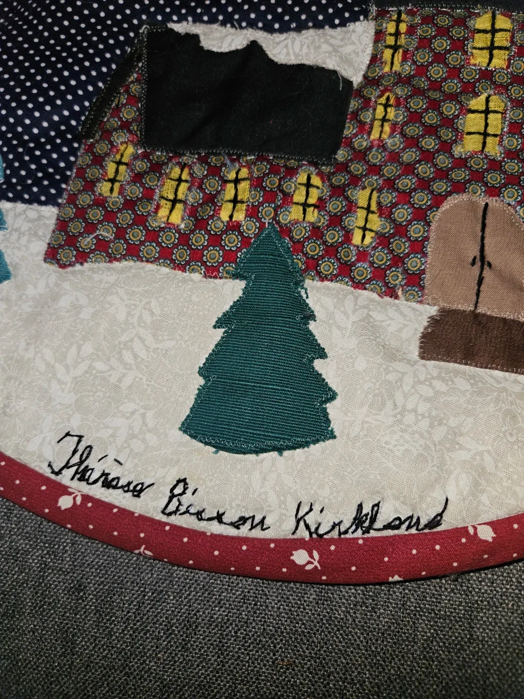 Vintage crochet placemats and Vintage quilted covers image indicator(8)