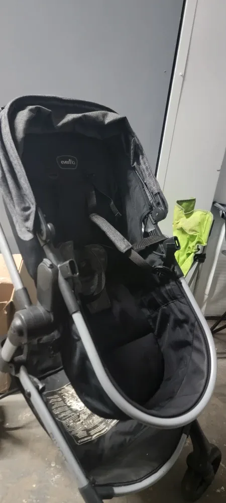 Evenflo Stroller - Great Condition! image indicator(8)