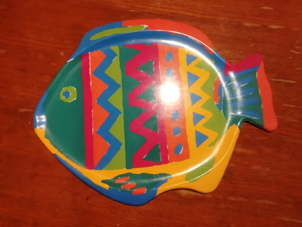 Colorful Fish-Shaped Serving Plate image indicator(2)