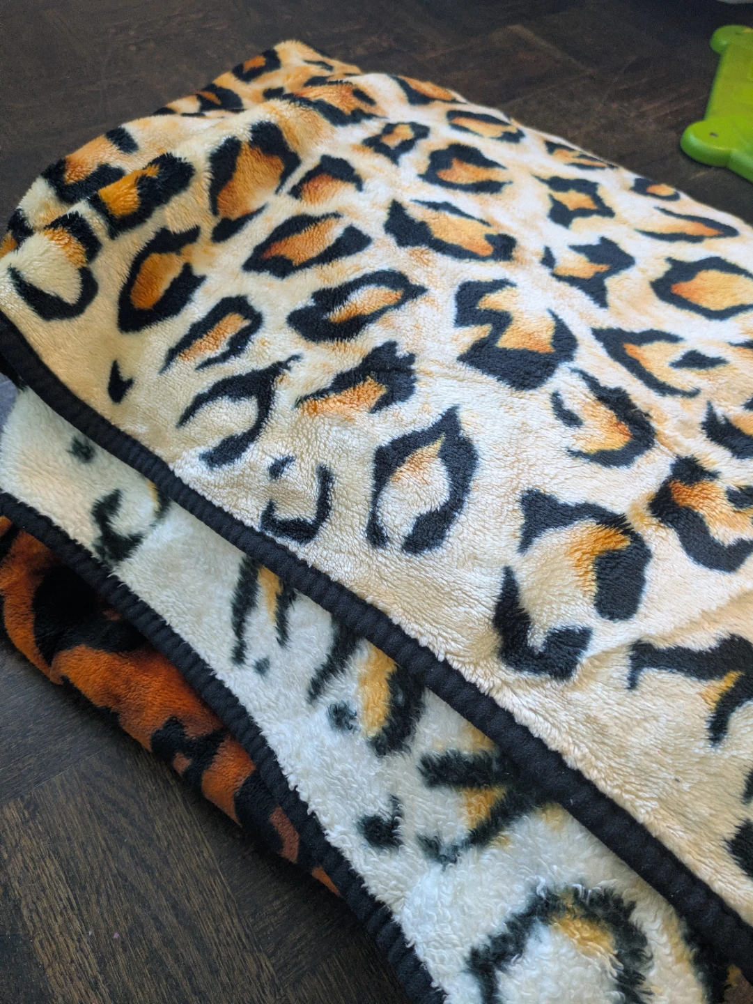 Leopard Print Blanket - photo 3