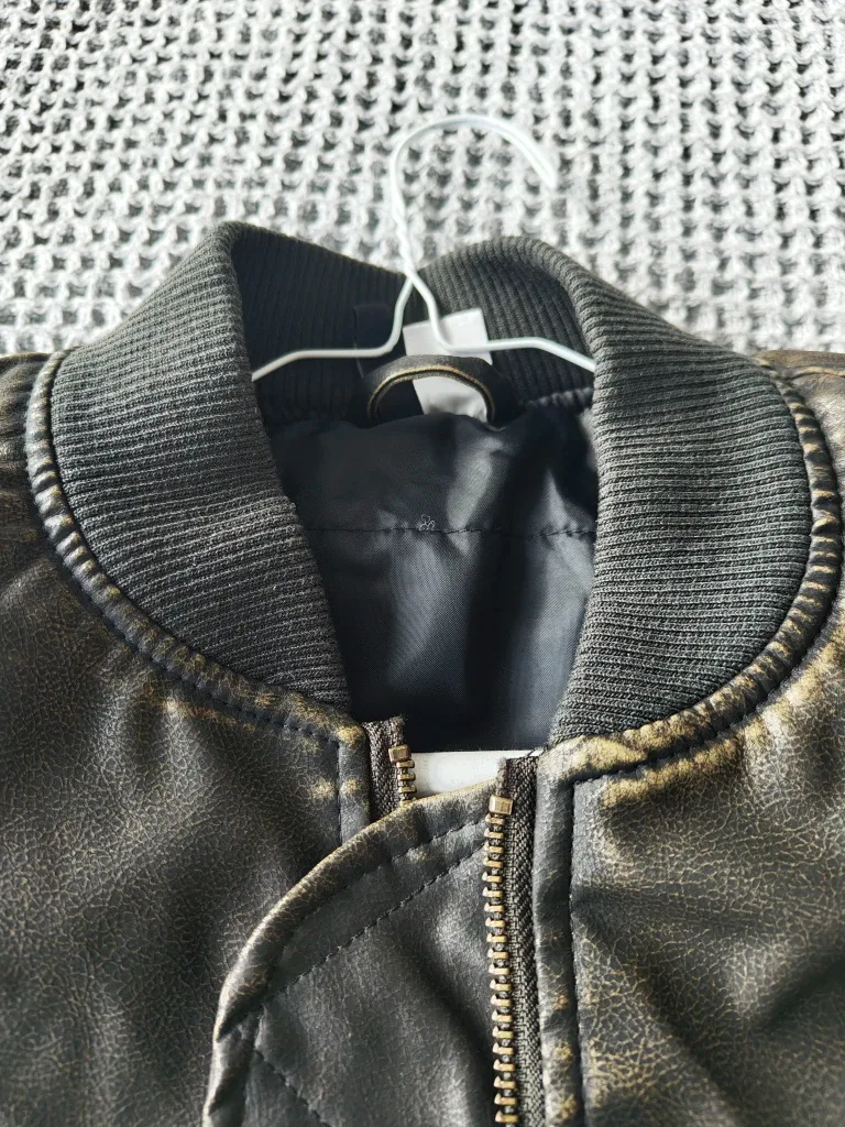 Black Bomber Jacket image indicator(3)