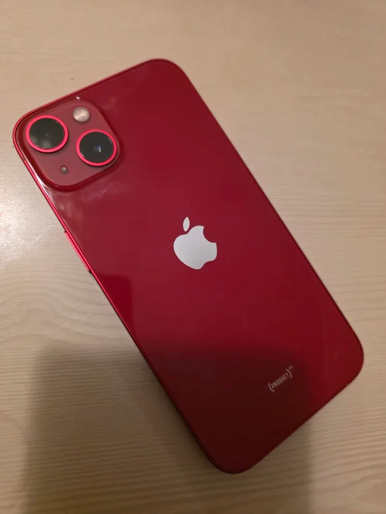 iPhone 13 RED
