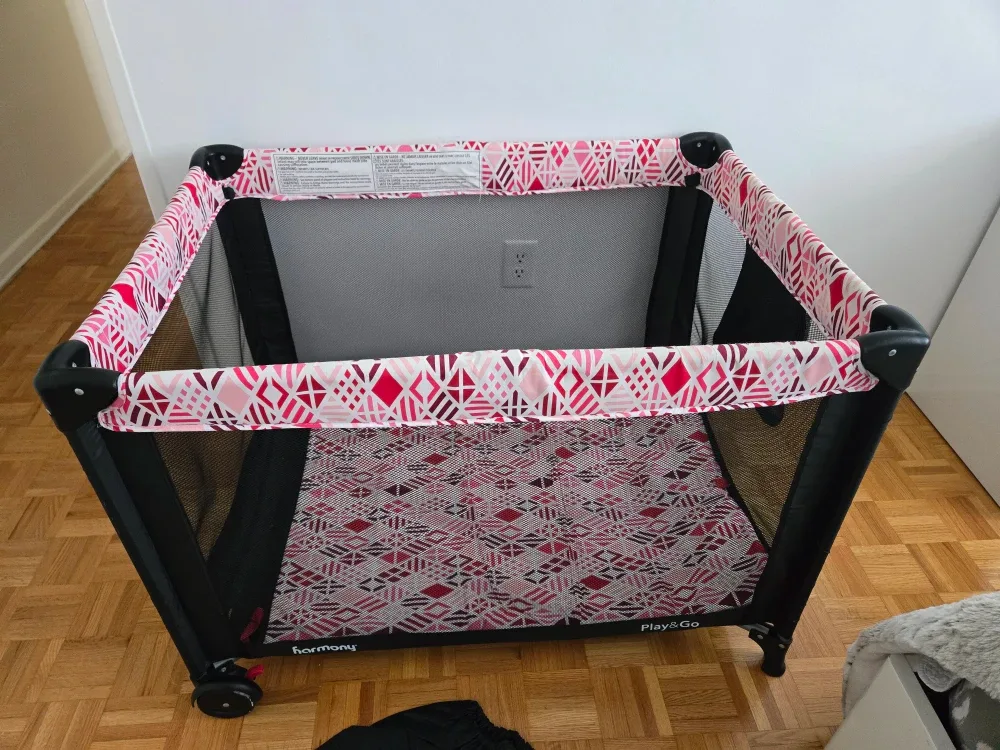 Pink Patterned Playpen image indicator(8)