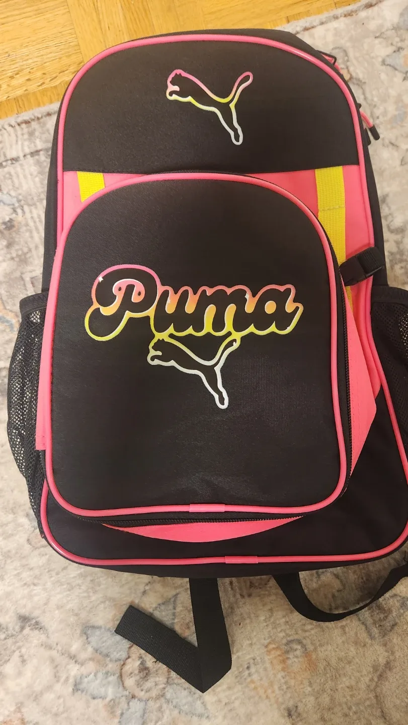 Puma Backpack and lunch bag - Black and Pink image indicator(2)
