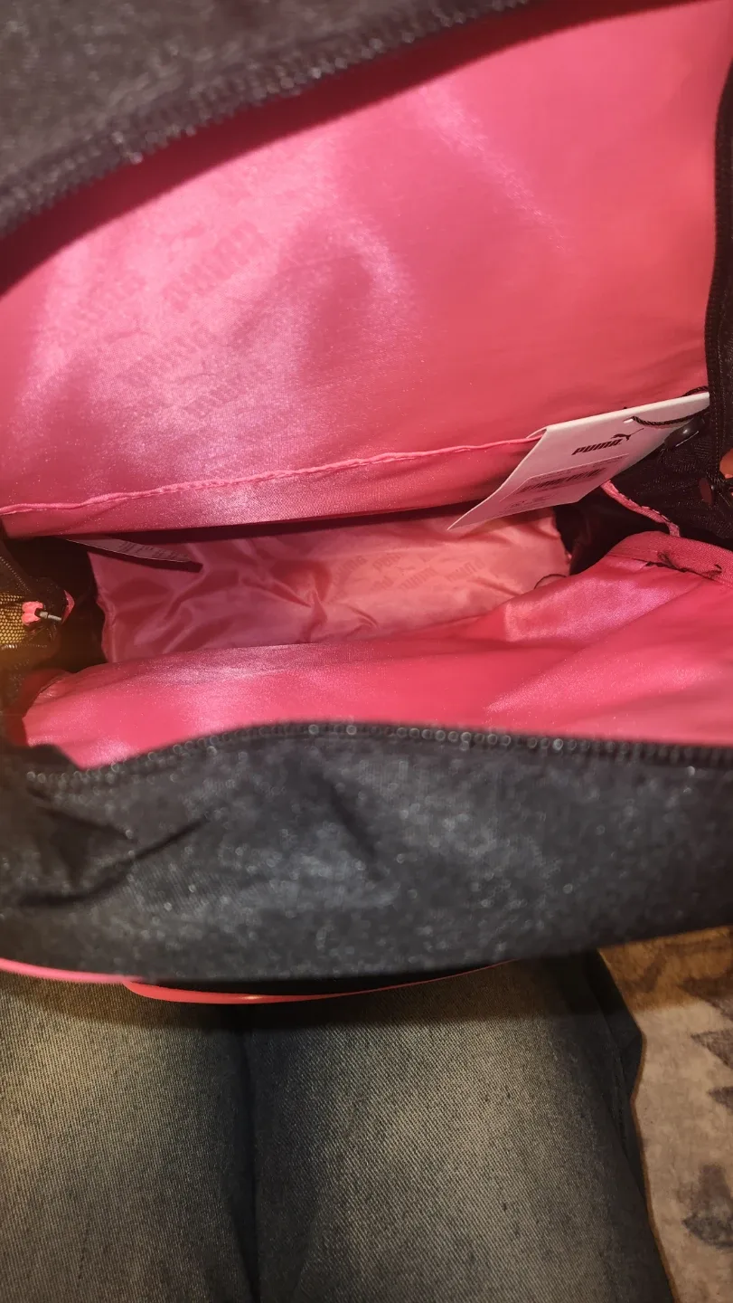 Puma Backpack and lunch bag - Black and Pink image indicator(8)