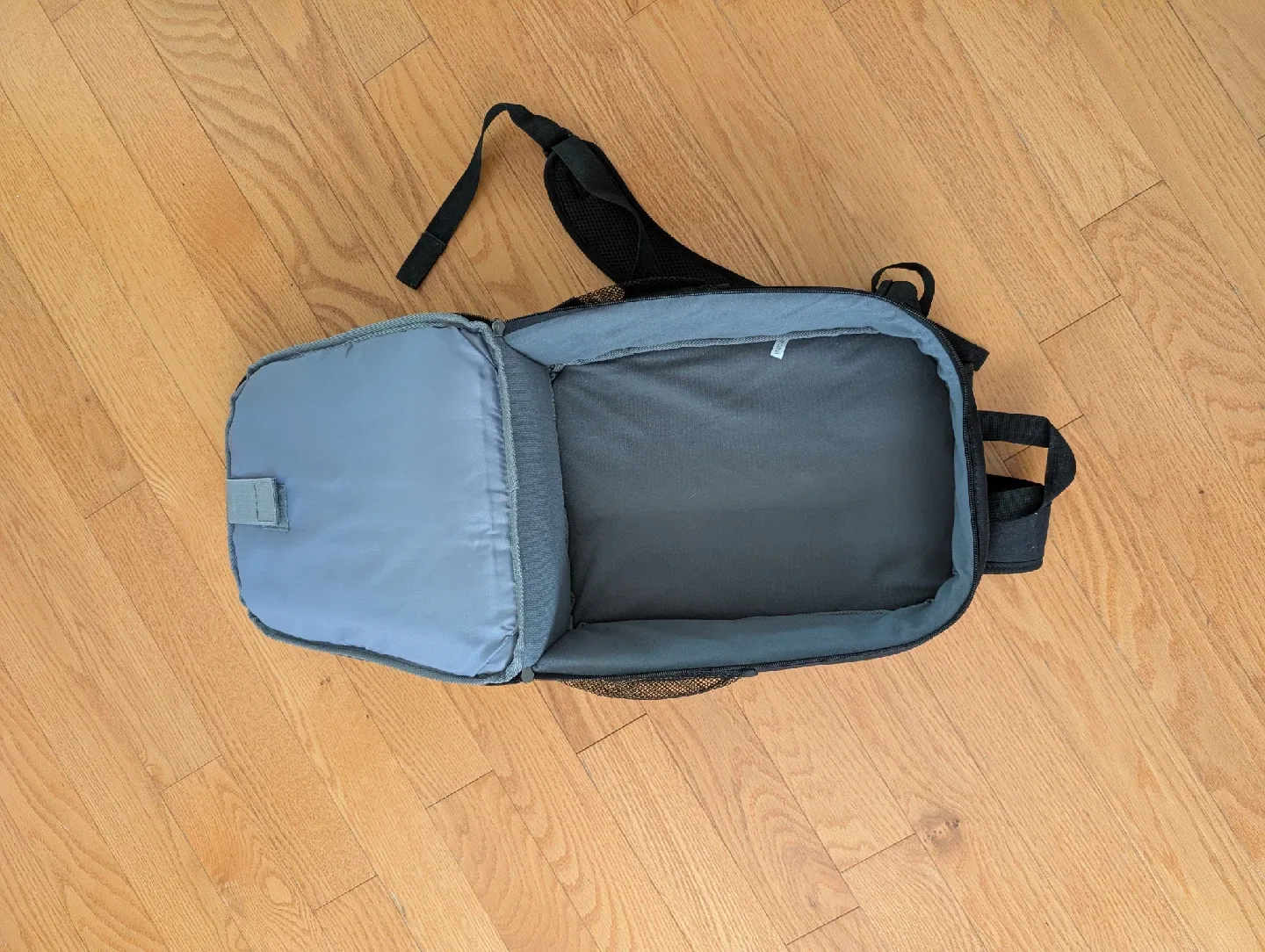 Caden Camera Bag - Black image indicator(3)