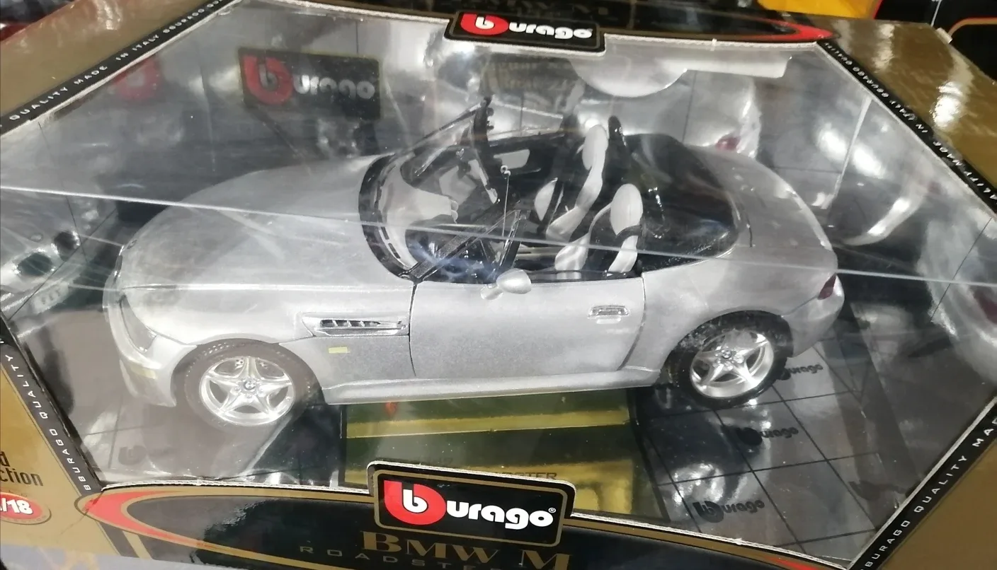 Burago BMW M Roadster 1/18 Scale thumbnail