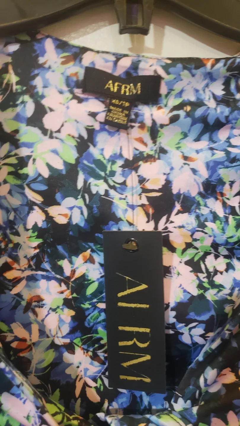 AFRM Floral Long Sleeve Crop Top - XS/TP image indicator(3)