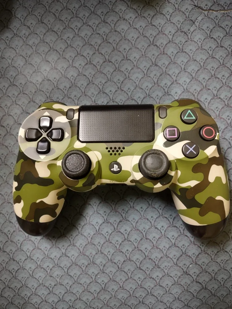 PlayStation 4 DualShock 4 Controller - Camo