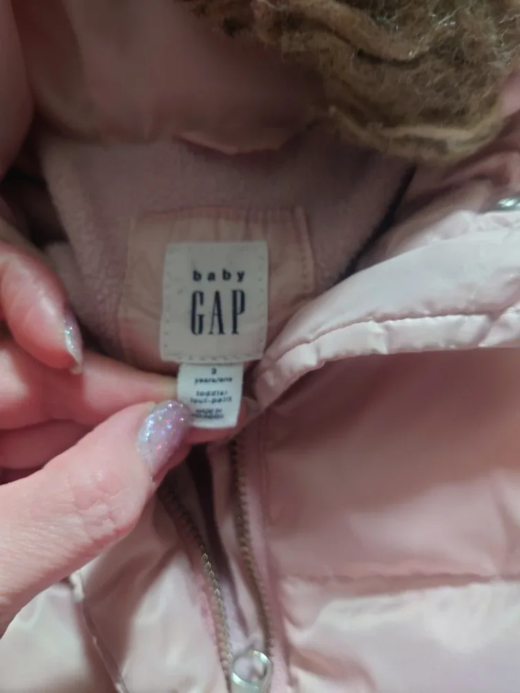 Kids Puffer Jackets image indicator(2)