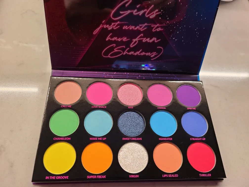 BH Cosmetics 80's Remix Dance 15 Color Shadow Palette