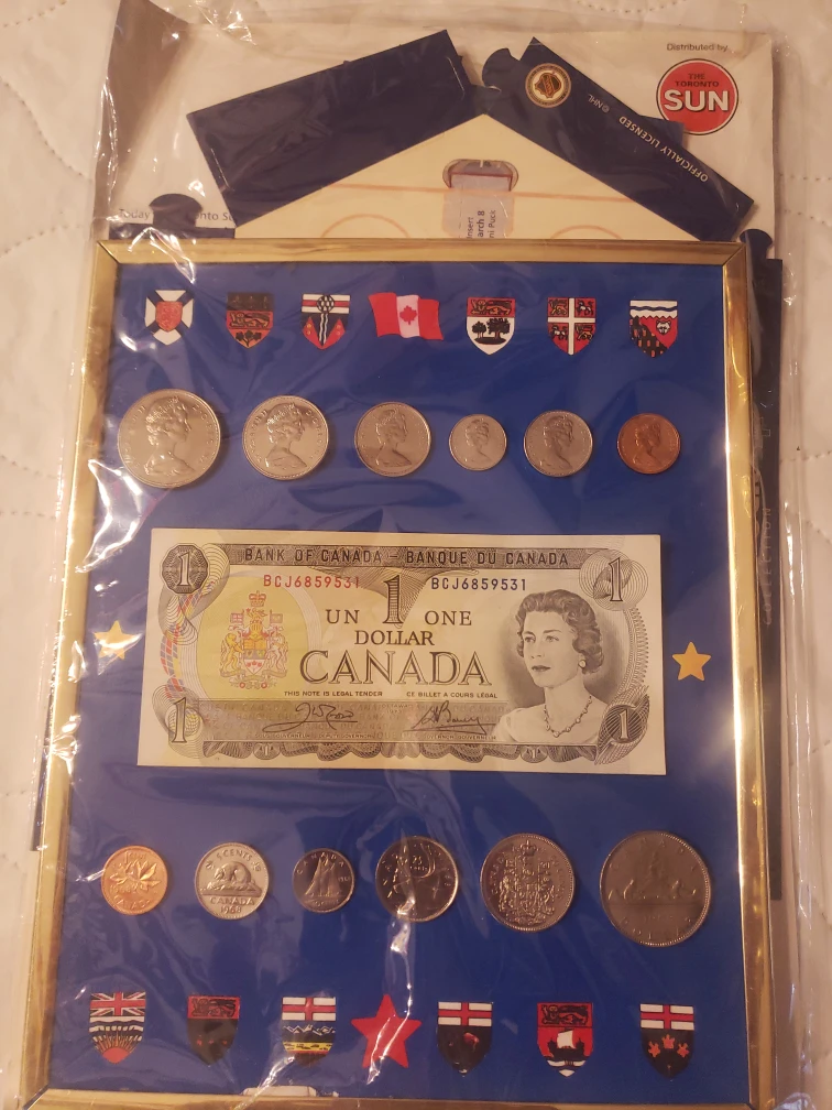 Toronto Maple Leafs Mini Puck Collection 2003/04 - photo 3