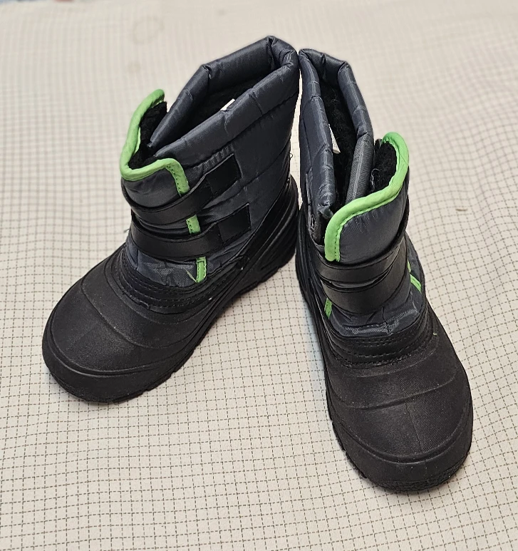 Wonder Nation Kids Snow Boots - Size 10