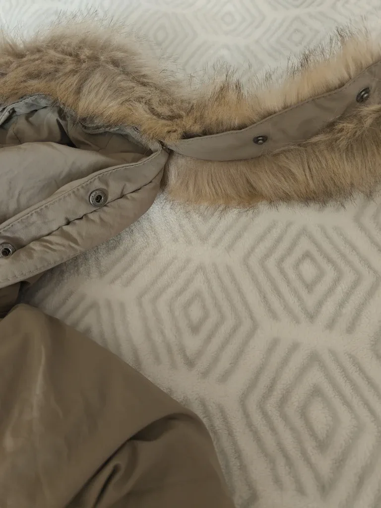 Zara Puffer Jacket, Size 18-24 Months image indicator(8)