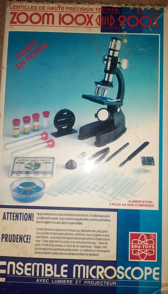 Microscope Set with Light & Projector