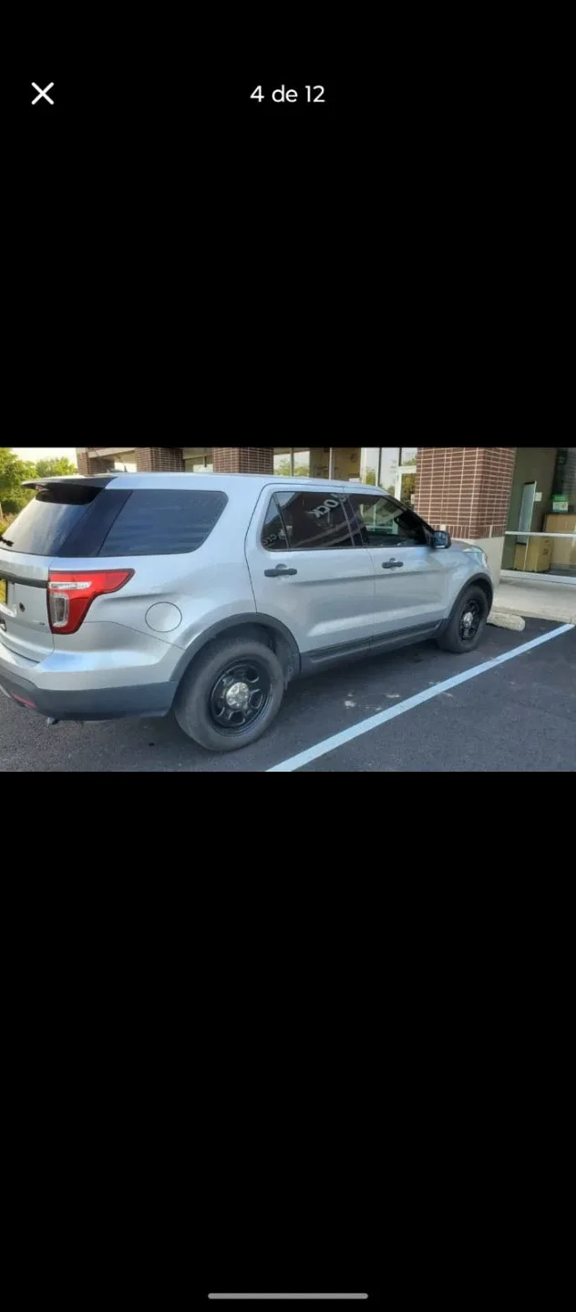 Ford Explorer SUV - Silver image indicator(5)