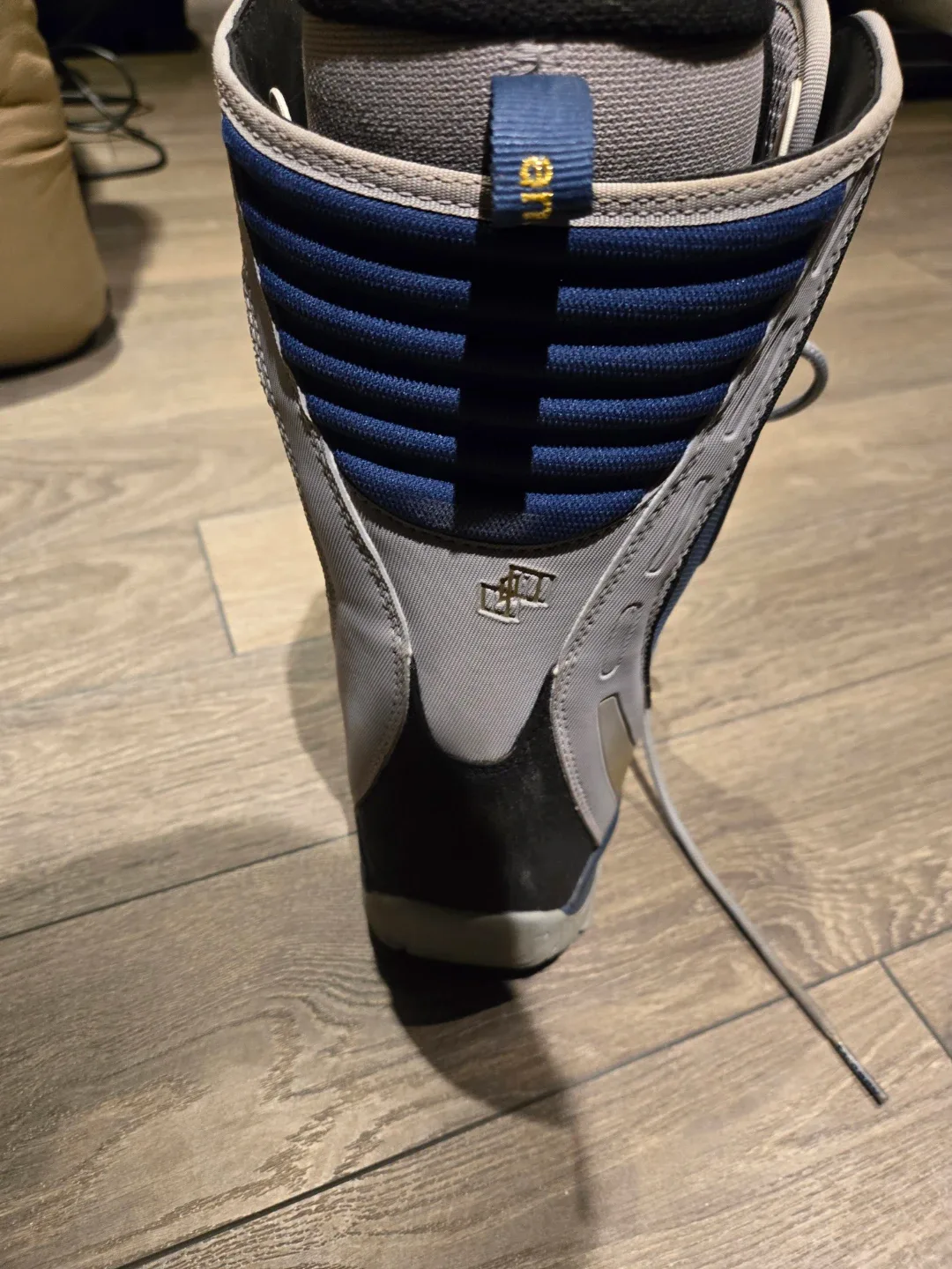 Salomon Defcon 4D Anatomicfit Snowboard Boots - Size 11.5 image indicator(3)