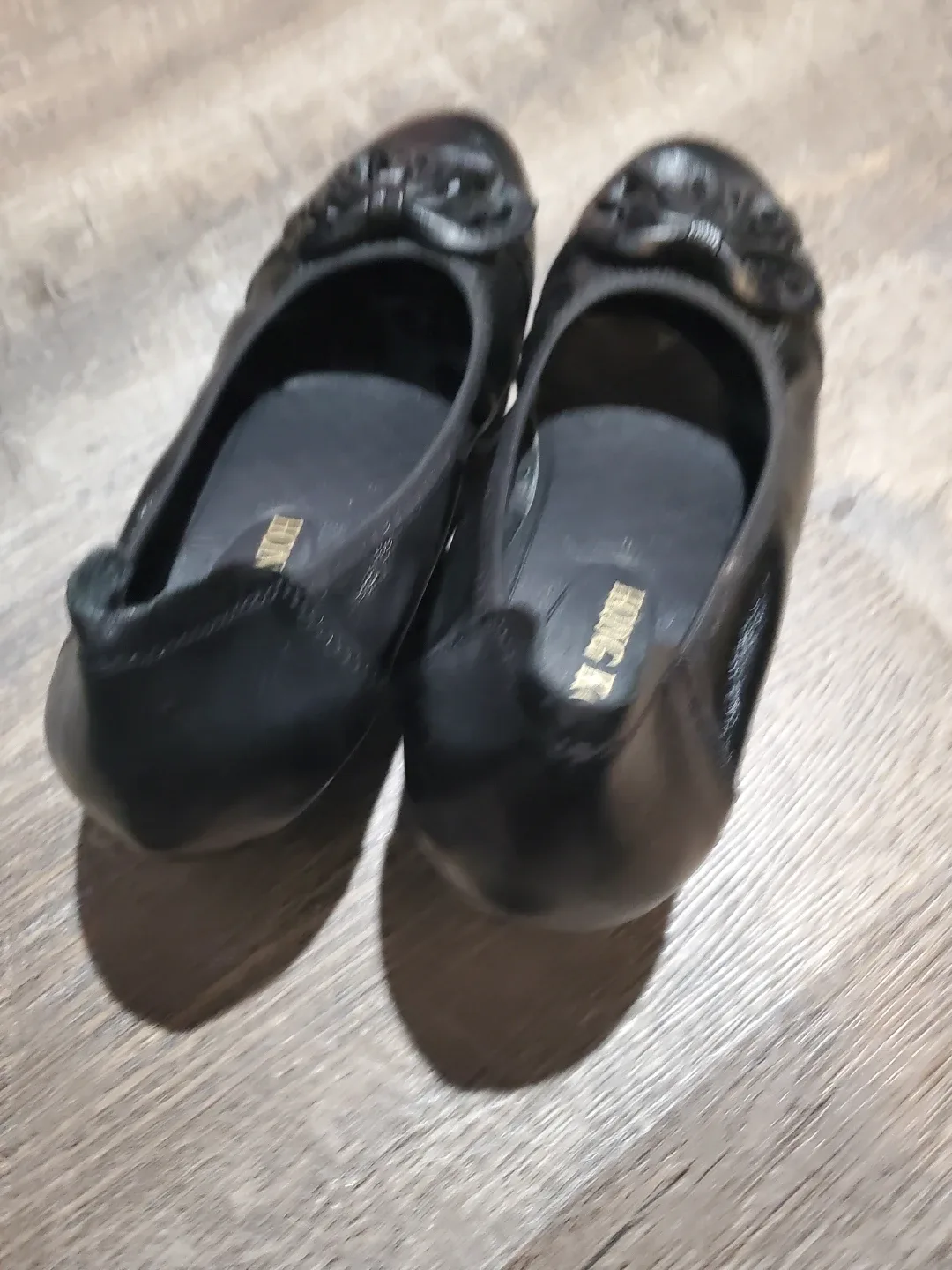 Hong Kong Black Leather Flats size 39 image indicator(3)