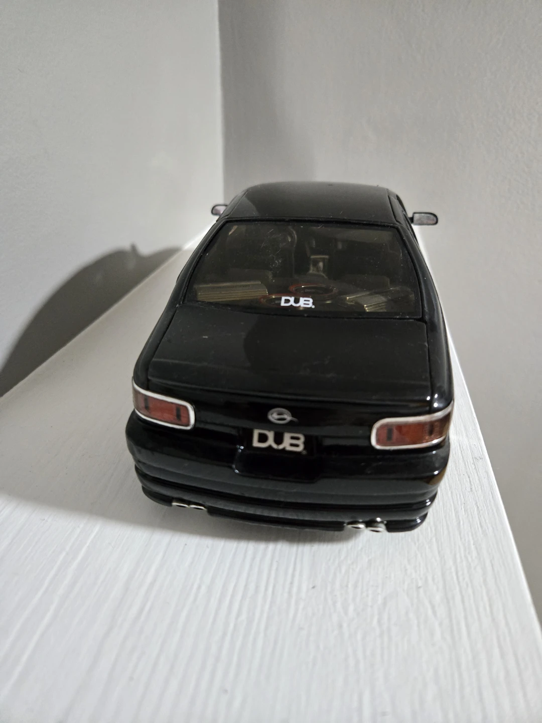Chevrolet Impala SS DUB 1/18 Scale Diecast Car - photo 4