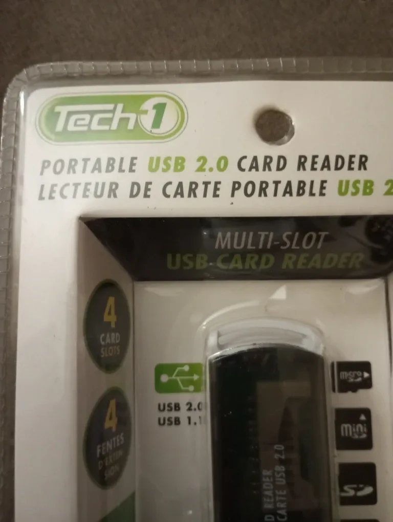Tech-1 Portable USB 2.0 Card Reader - New image indicator(2)