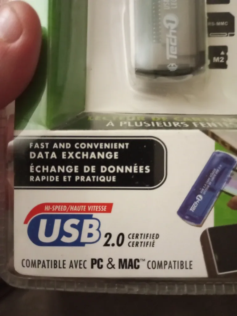 Tech-1 Portable USB 2.0 Card Reader - New image indicator(3)