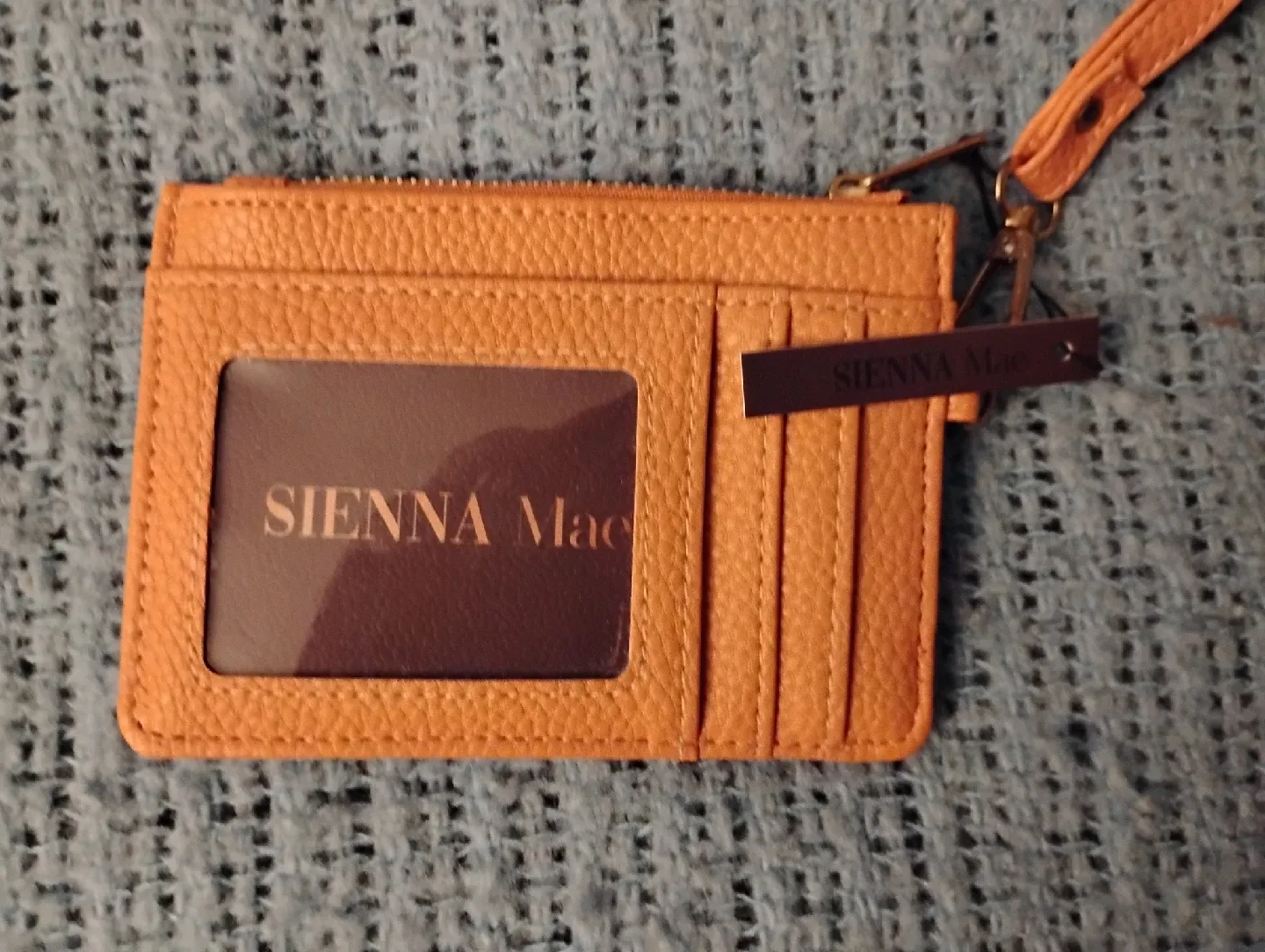 NEW!! SIENNA MAE  BLAKELY WALLET W/ DETACHABLE WRIST STRAP image indicator(2)