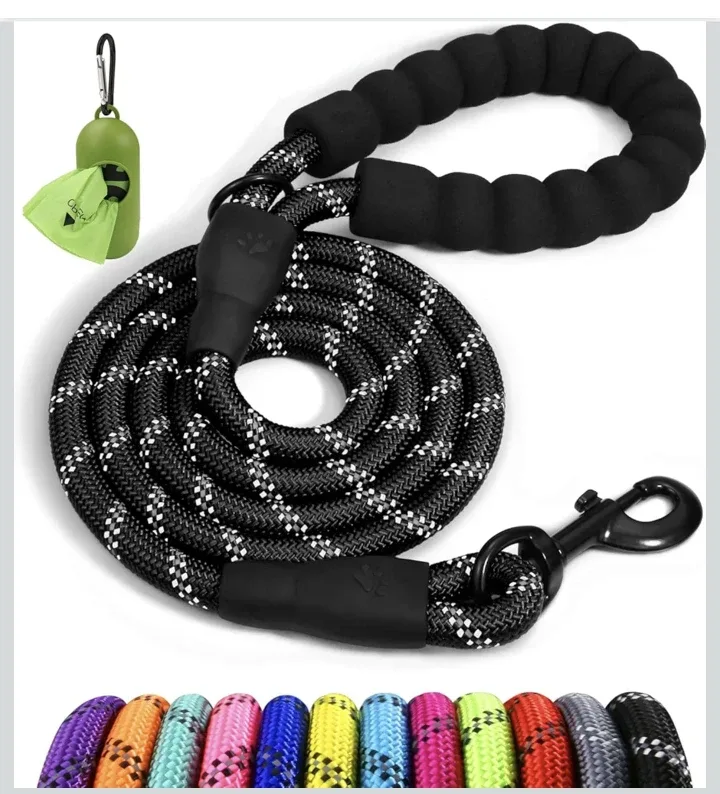 Dog Leash with Soft Padded Grip image indicator(6)