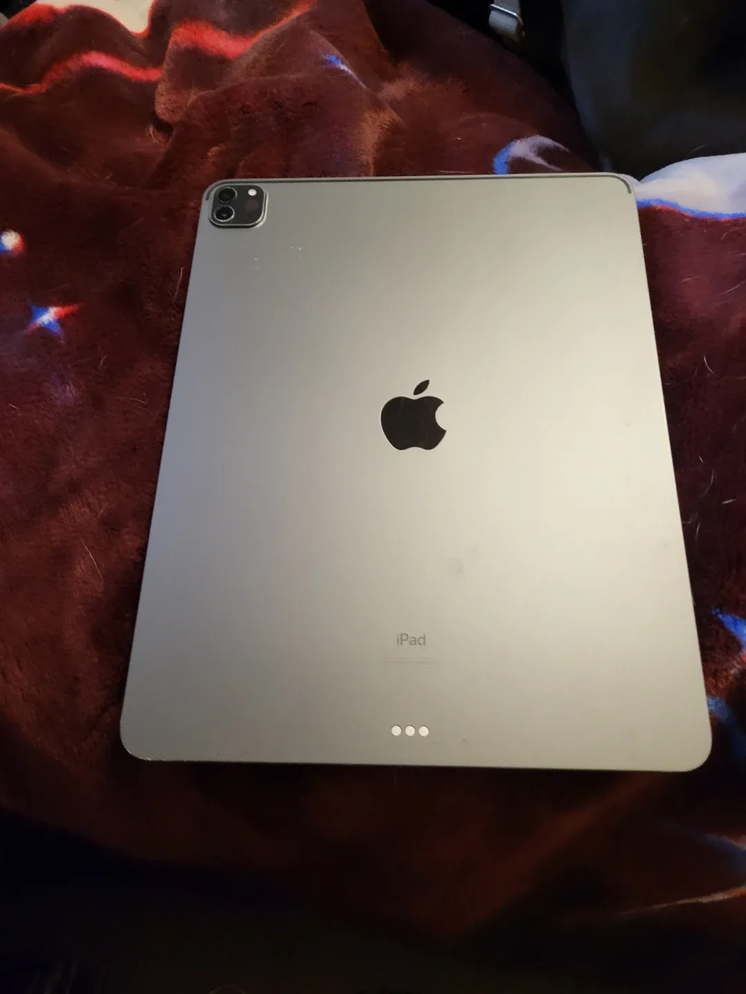 🥕 12.9" 5th Generation Apple iPad with Antbox Case image indicator(2)